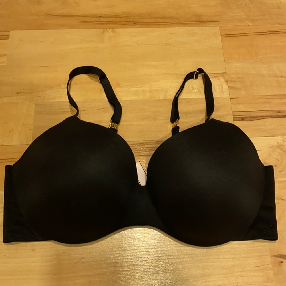 Victorias Secret Incredible demi